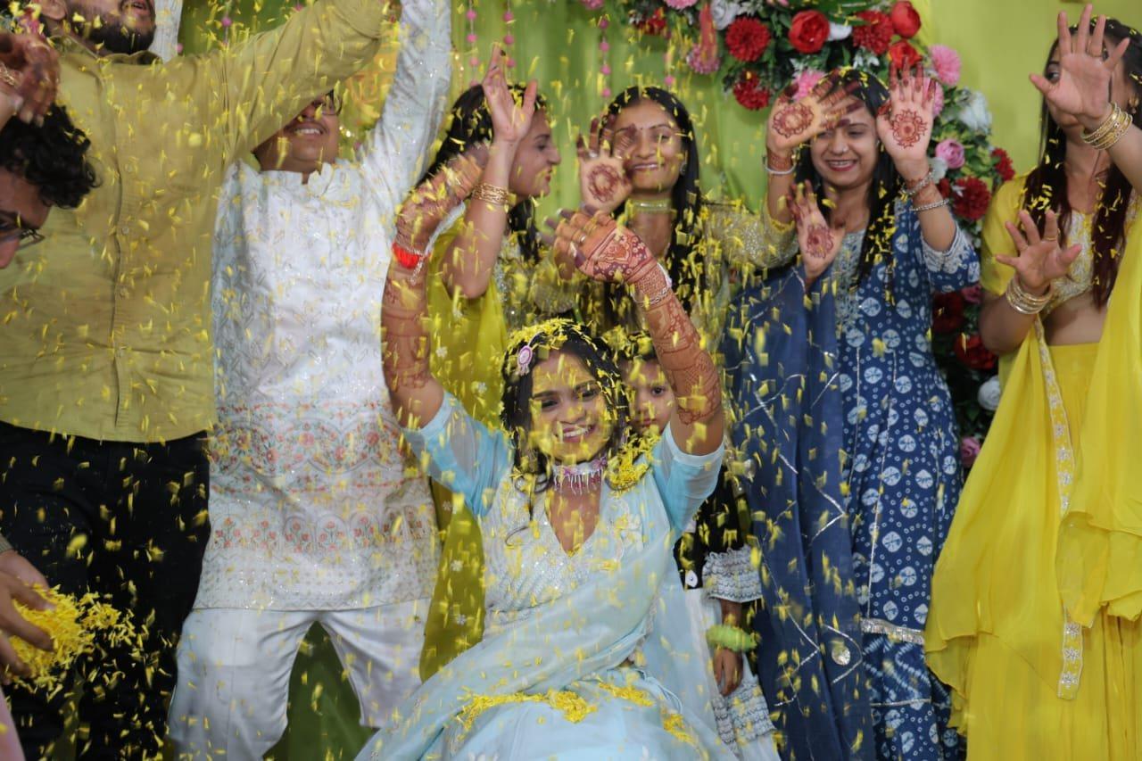 Pool center haldi 3