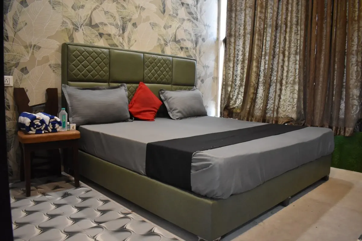Deluxe Double or Twin 6